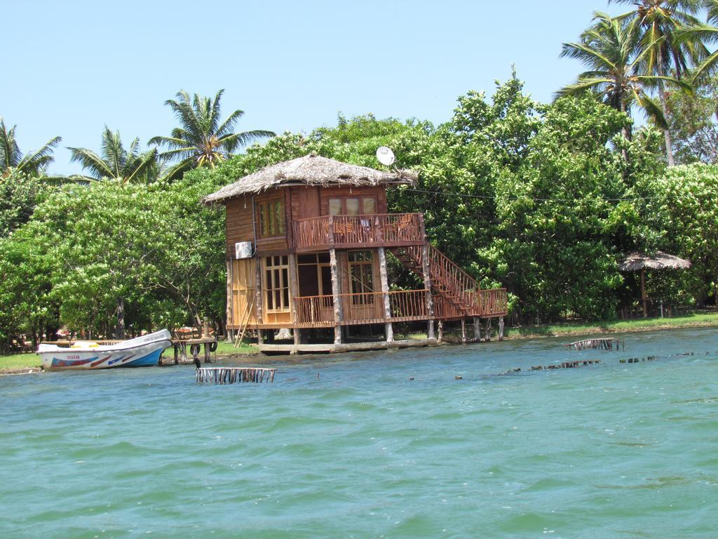 Lord Of The Forest Batticaloa Exterior photo