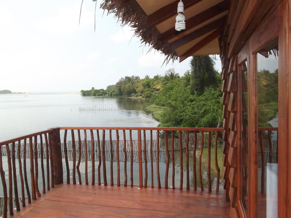 Lord Of The Forest Batticaloa Room photo
