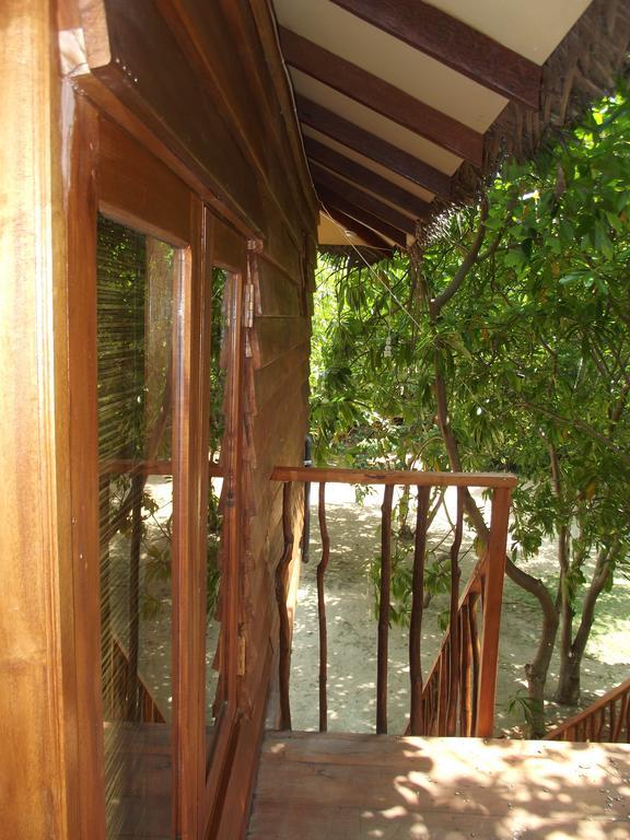 Lord Of The Forest Batticaloa Exterior photo